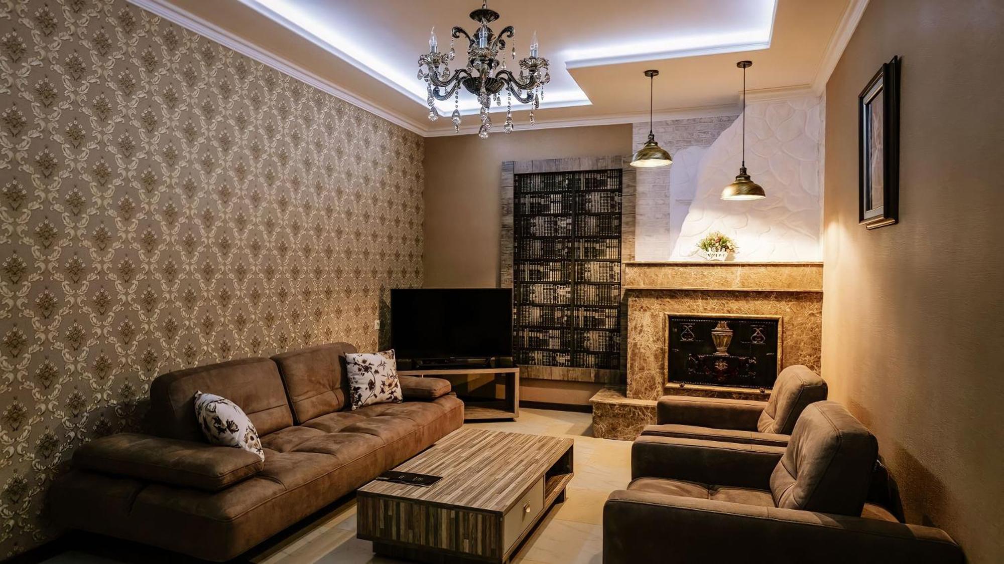 7 Rooms Hotel Tserovani 외부 사진