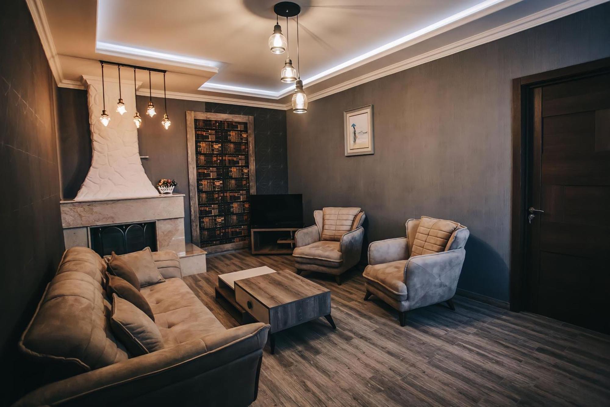 7 Rooms Hotel Tserovani 외부 사진