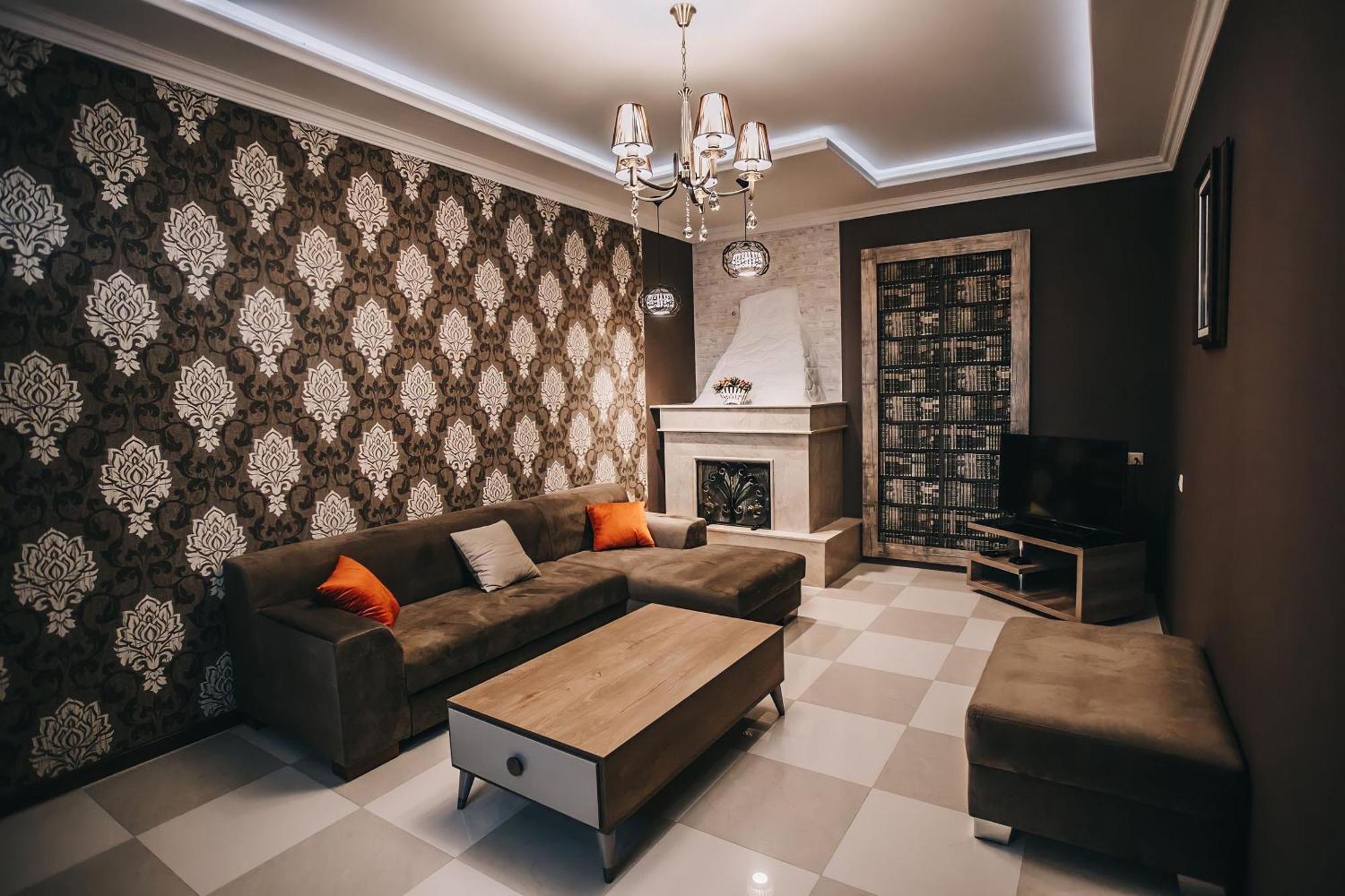 7 Rooms Hotel Tserovani 외부 사진